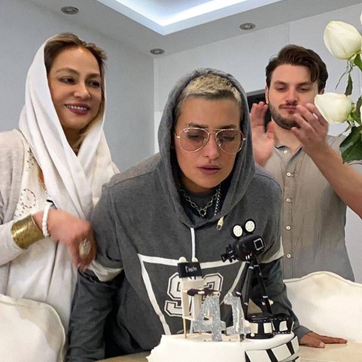 مادر دارا حیایی از عشقش رونمایی کرد | عکس عشق موا بانکی پور