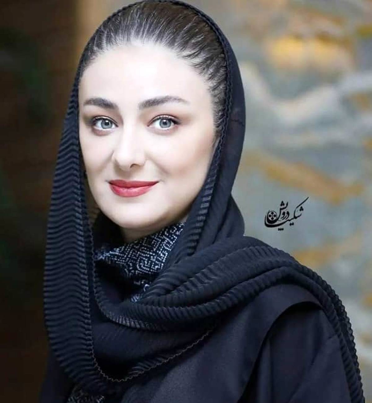 طوفان ویدا جوان با شلوار سندبادی | کفش های عجیب ویدا جوان را ببینید!+ عکس