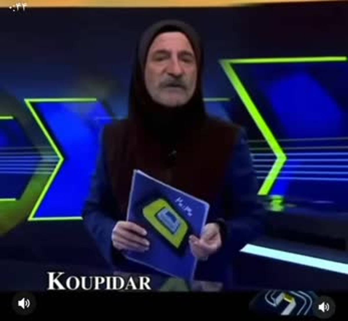 پوشش زنانه مهران رجبی غوغا کرد | پوشیدن مانتو بلند و مقنعه مهران رجبی را زیر سوال برد