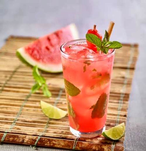 آموزش و طرز تهیه موهیتوی هندوانه آموزش و طرز تهیه موهیتوی هندوانه