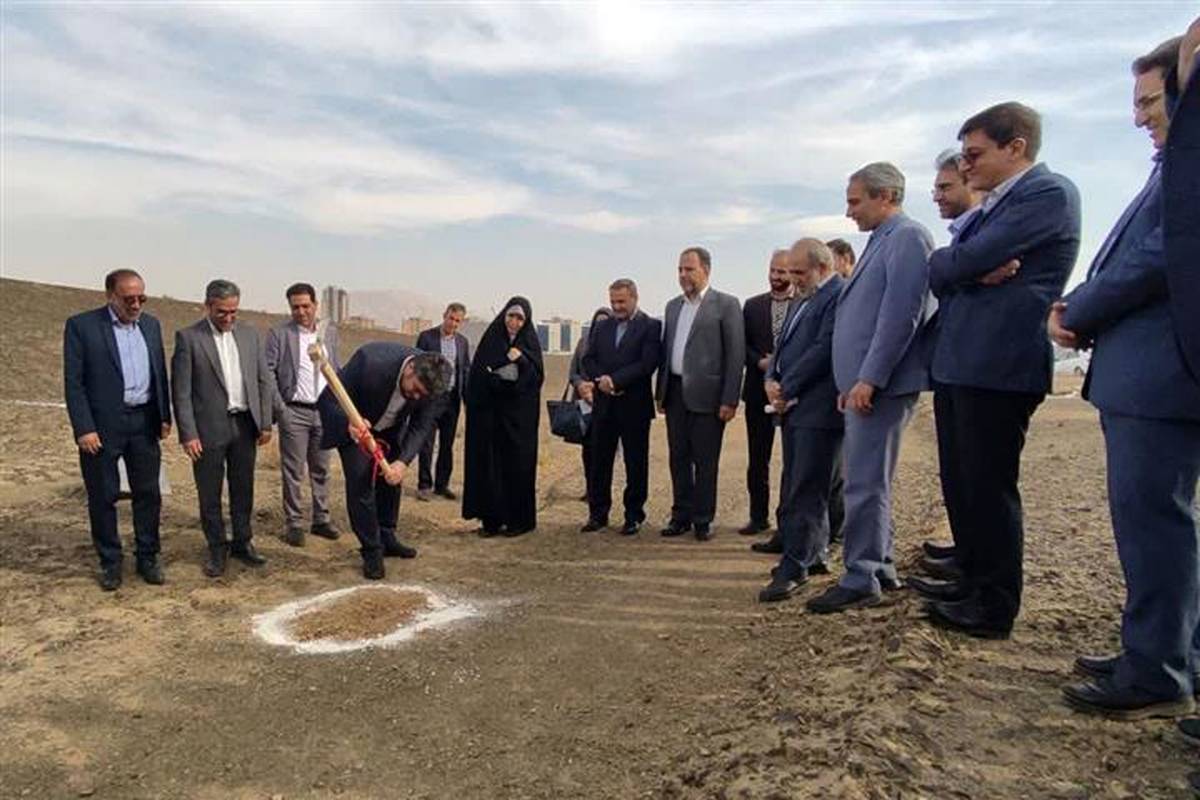 امضای تفاهمنامه و کلنگزنی بیمارستان ۵۰۰ تختخوابی تأمیناجتماعی در اصفهان