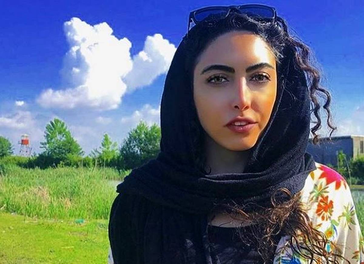 پست جنجالی ساناز طاری + عکس